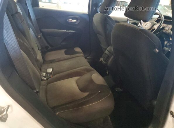 1C4PJMAB4GW266440 2016 JEEP CHEROKEE Белый Вид задних сидений