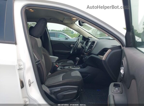 1C4PJMAB5GW240414 2016 JEEP CHEROKEE White Vista interior delantera