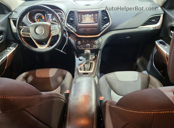 1C4PJMAB6HW611629 2017 JEEP CHEROKEE Black Dashboard view