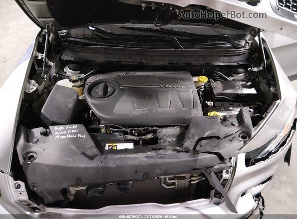 1C4PJMAS0HW664794 2017 JEEP CHEROKEE Серебряный Вид сзади