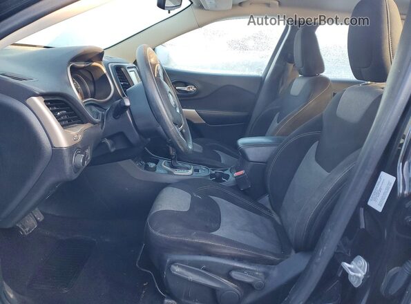 1C4PJMAS5HD218152 2017 JEEP CHEROKEE Черный Вид салона спереди