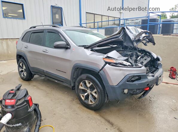 1C4PJMBB4JD559448 2018 JEEP CHEROKEE Silver Front right