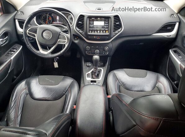 1C4PJMBB4JD559448 2018 JEEP CHEROKEE Silver Dashboard view