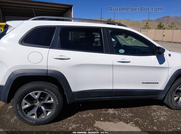 1C4PJMBB9HD239911 2017 JEEP CHEROKEE Белый Вид задней части салона
