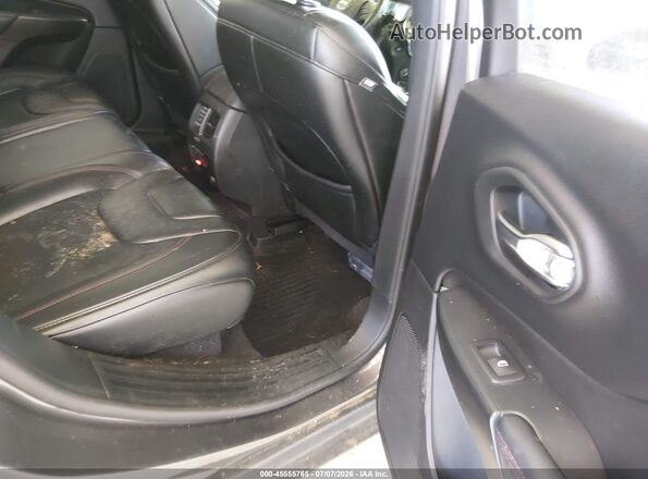 1C4PJMBN0KD169068 2019 JEEP CHEROKEE Blue VIN կոդի պիտակի տեսք