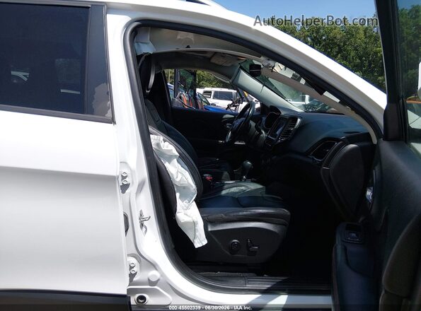1C4PJMBN2KD148884 2019 JEEP CHEROKEE Белый Вид салона спереди
