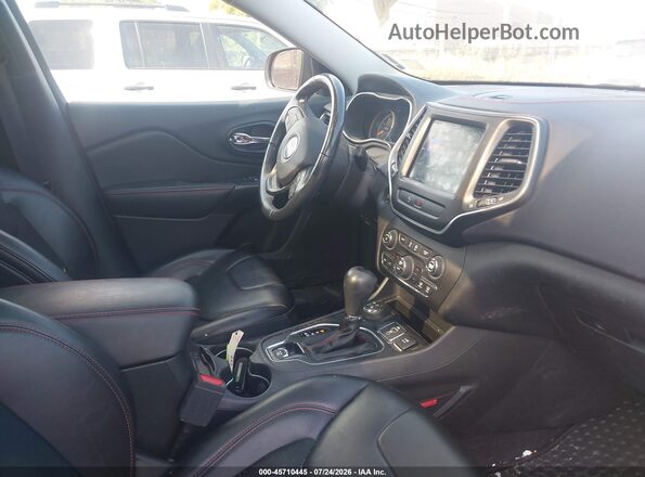 1C4PJMBN3KD188634 2019 JEEP CHEROKEE Red Սալոնի դիմացի տեսք