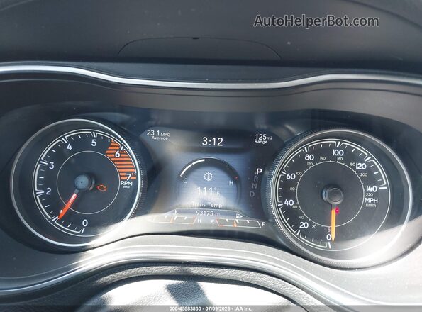 1C4PJMBN3KD227125 2019 JEEP CHEROKEE Red Vista de los asientos traseros