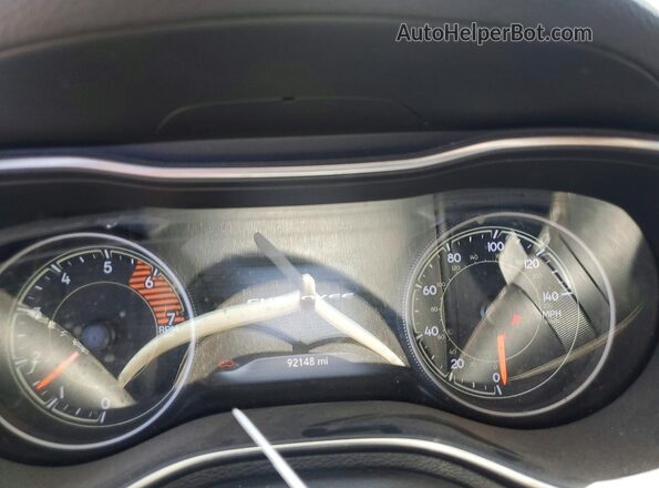 1C4PJMBN4KD283851 2019 JEEP CHEROKEE Black Instrument cluster view