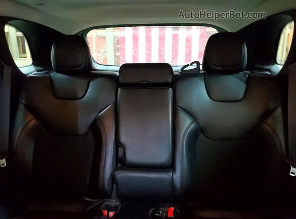 1C4PJMBNXLD546488 2020 JEEP CHEROKEE Maroon Vista de los asientos traseros
