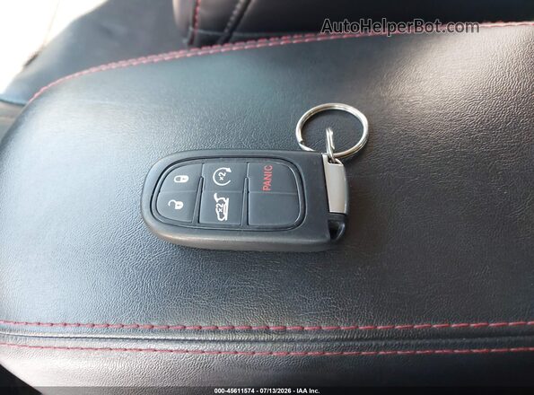 1C4PJMBS0HW651171 2017 JEEP CHEROKEE Black Առջևի վահանակի տեսք