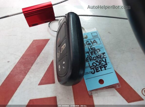 1C4PJMBS1GW104585 2016 JEEP CHEROKEE Burgundy Dashboard view