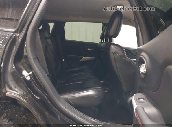 1C4PJMBS4HW622448 2017 JEEP CHEROKEE Black Вид наклейки з VIN-кодом