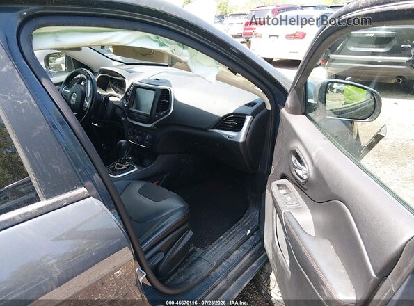 1C4PJMBS6HW510170 2017 JEEP CHEROKEE Серый Вид салона спереди