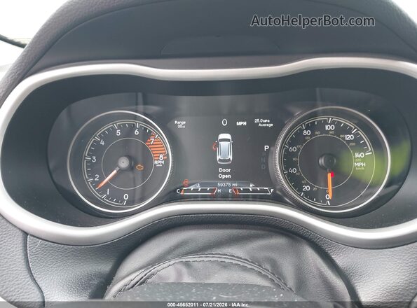 1C4PJMBS7HW645349 2017 JEEP CHEROKEE Red Widok tylnych siedzeń