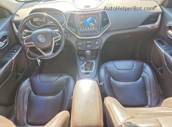 1C4PJMBS9HW568287 2017 JEEP CHEROKEE Черный Вид панели приборов