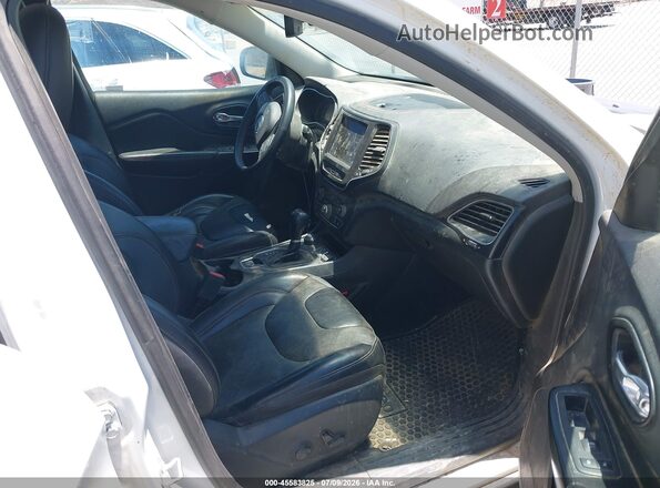 1C4PJMBX1ND521922 2022 JEEP CHEROKEE Белый Вид салона спереди