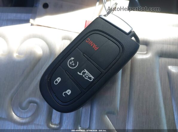 1C4PJMBX1ND521922 2022 JEEP CHEROKEE Белый Вид панели приборов