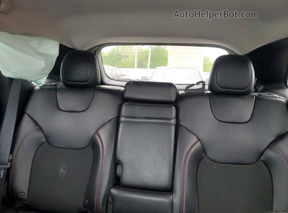 1C4PJMBX3KD199604 2019 JEEP CHEROKEE Black Вид задніх сидінь
