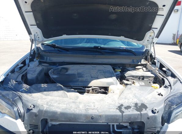1C4PJMBX4KD185520 2019 JEEP CHEROKEE White Вид ззаду