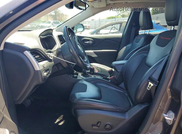 1C4PJMBX5JD551094 2018 JEEP CHEROKEE Charcoal Vista interior delantera