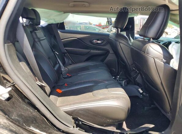 1C4PJMBX5KD225054 2019 JEEP CHEROKEE Black Հետևի նստատեղերի տեսք