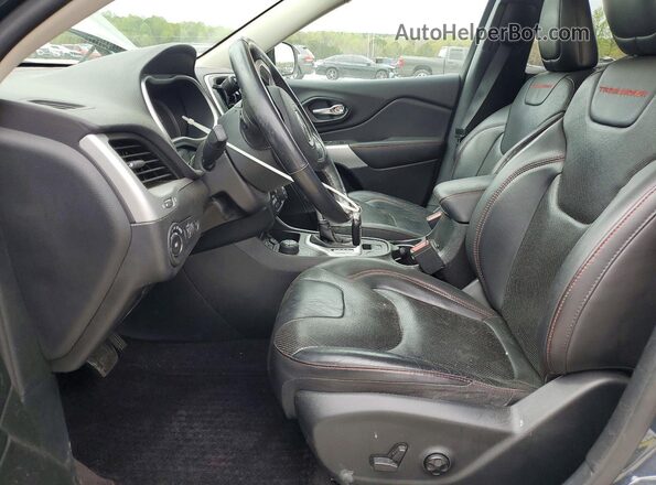 1C4PJMBX6JD581799 2018 JEEP CHEROKEE Charcoal Vista interior delantera