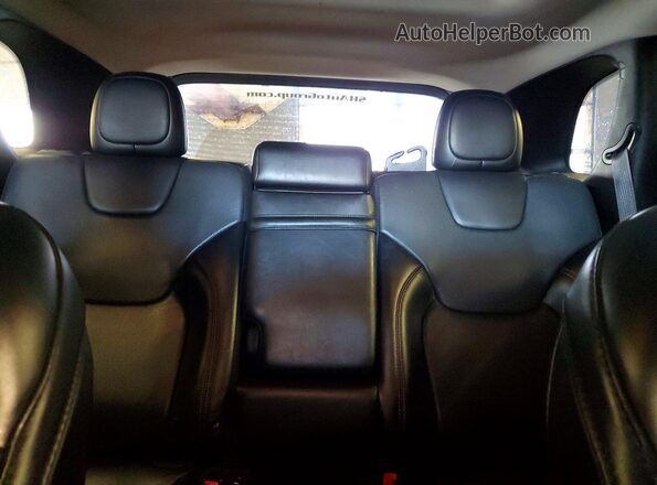 1C4PJMBX6KD210207 2019 JEEP CHEROKEE White უკანა სავარძლების ხედი