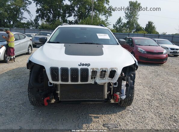1C4PJMBX7KD329769 2019 JEEP CHEROKEE Black Rear interior view
