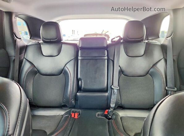 1C4PJMBX7KD395478 2019 JEEP CHEROKEE Gray Rear seats view