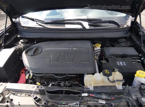 1C4PJMBX7LD558390 2020 JEEP CHEROKEE Black Engine compartment view