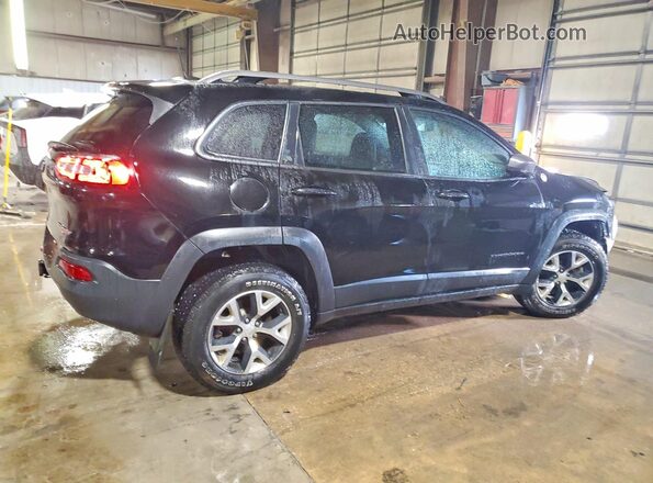 1C4PJMBX8JD619873 2018 JEEP CHEROKEE Black Передня права чверть