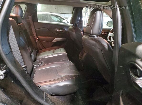 1C4PJMBX8JD619873 2018 JEEP CHEROKEE Black 