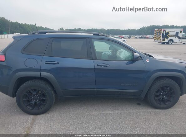 1C4PJMBX8KD386269 2019 JEEP CHEROKEE Синий Вид задней части салона