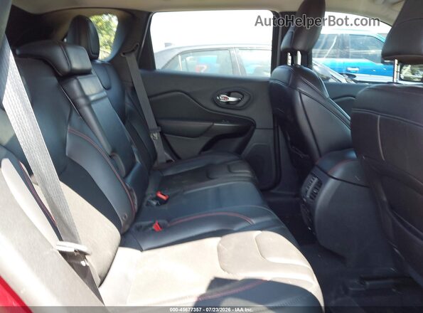 1C4PJMBX8KD401188 2019 JEEP CHEROKEE Red Vista de la etiqueta del VIN
