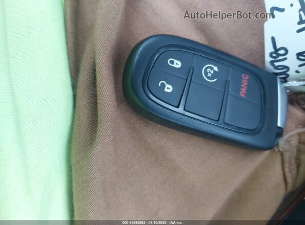 1C4PJMBX8KD484430 2019 JEEP CHEROKEE Серый Вид панели приборов