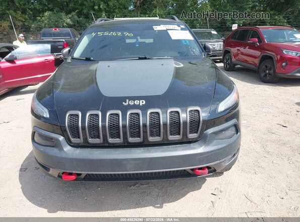 1C4PJMBXXJD582597 2018 JEEP CHEROKEE Black Front view