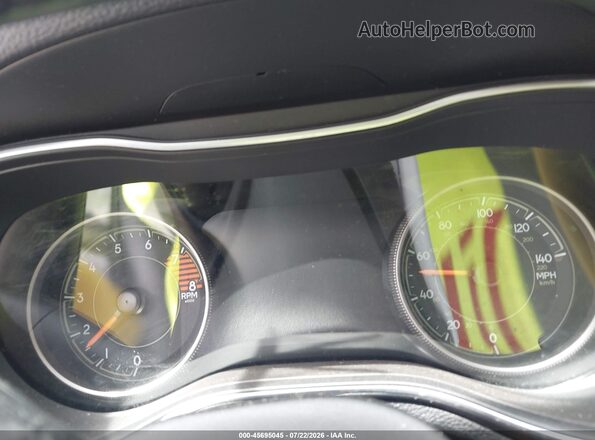 1C4PJMBXXKD253674 2019 JEEP CHEROKEE Gray Widok tylnych siedzeń