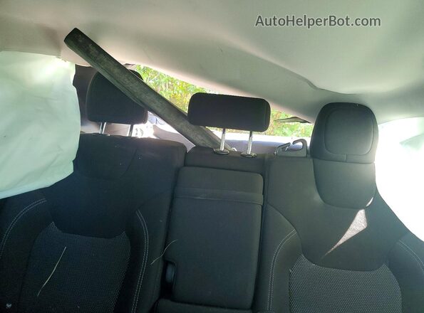 1C4PJMCB0KD139671 2019 JEEP CHEROKEE Black Rear seats view
