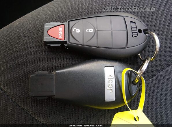 1C4PJMCB0KD153683 2019 JEEP CHEROKEE Black Widok deski rozdzielczej