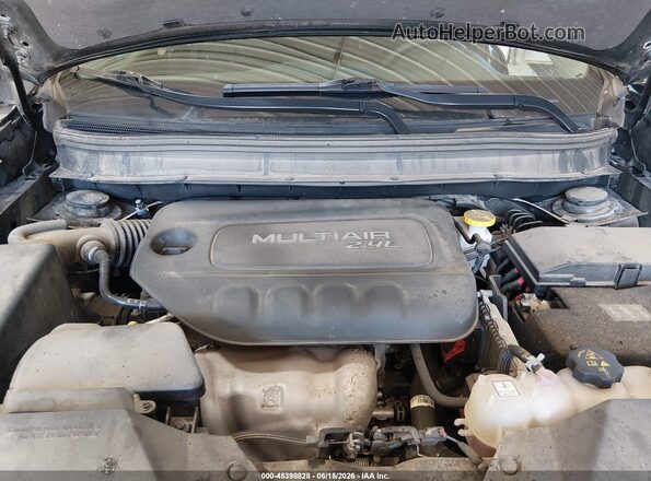 1C4PJMCB0KD176980 2019 JEEP CHEROKEE Black Widok z tyłu