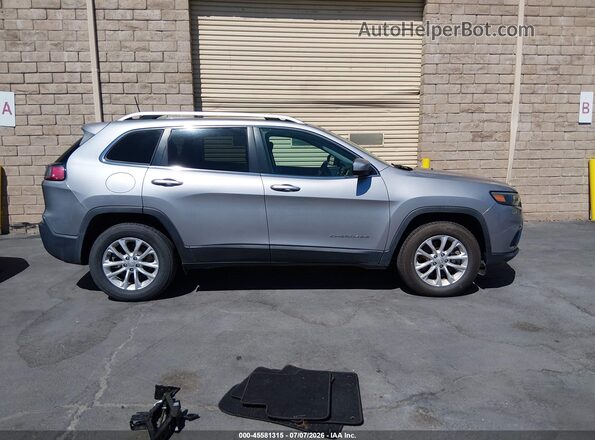 1C4PJMCB0KD429960 2019 JEEP CHEROKEE Silver Вид задньої частини салону