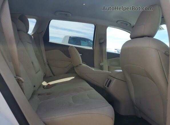 1C4PJMCB1KD315529 2019 JEEP CHEROKEE White Vista de los asientos traseros