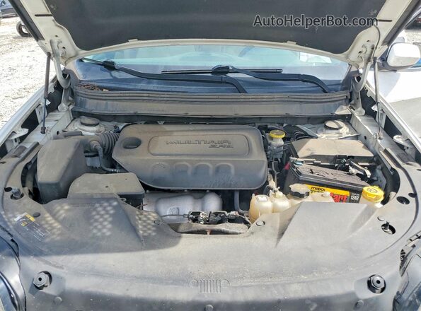 1C4PJMCB1KD315529 2019 JEEP CHEROKEE White Vista interior trasera