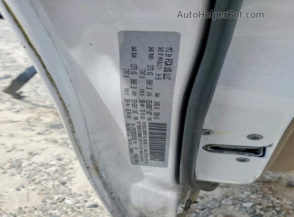 1C4PJMCB1KD315529 2019 JEEP CHEROKEE White Vista del compartimento del motor