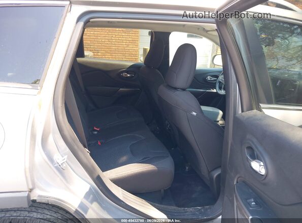 1C4PJMCB1KD449487 2019 JEEP CHEROKEE Серебряный Вид наклейки с VIN-кодом