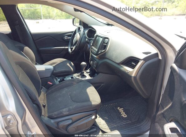 1C4PJMCB2GW299367 2016 JEEP CHEROKEE Silver Vista interior delantera
