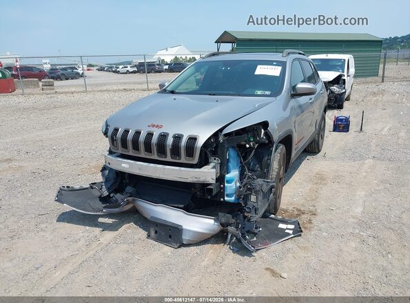 1C4PJMCB2GW299367 2016 JEEP CHEROKEE Silver Vista tres cuartos delantera izquierda