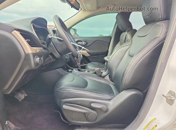 1C4PJMCB3JD564218 2018 JEEP CHEROKEE White Սալոնի դիմացի տեսք