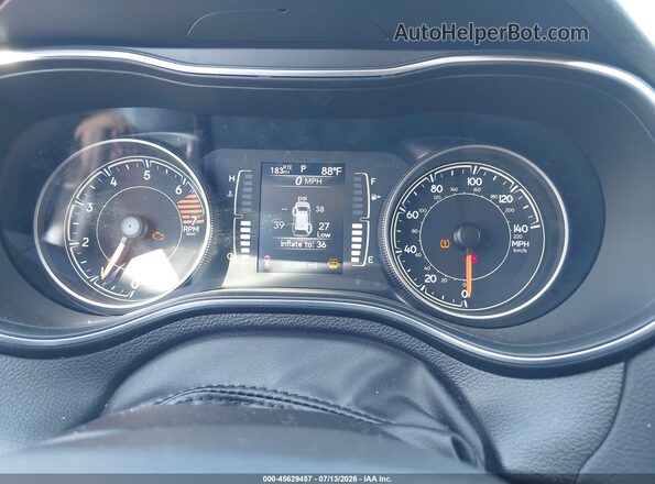 1C4PJMCB3KD343638 2019 JEEP CHEROKEE Silver უკანა სავარძლების ხედი